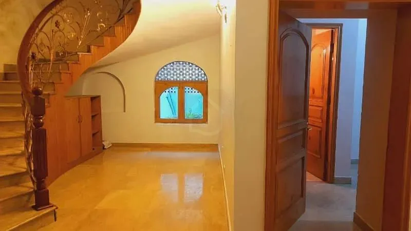 Spacious House Available in F-7 Islamabad - 666 Square Yards