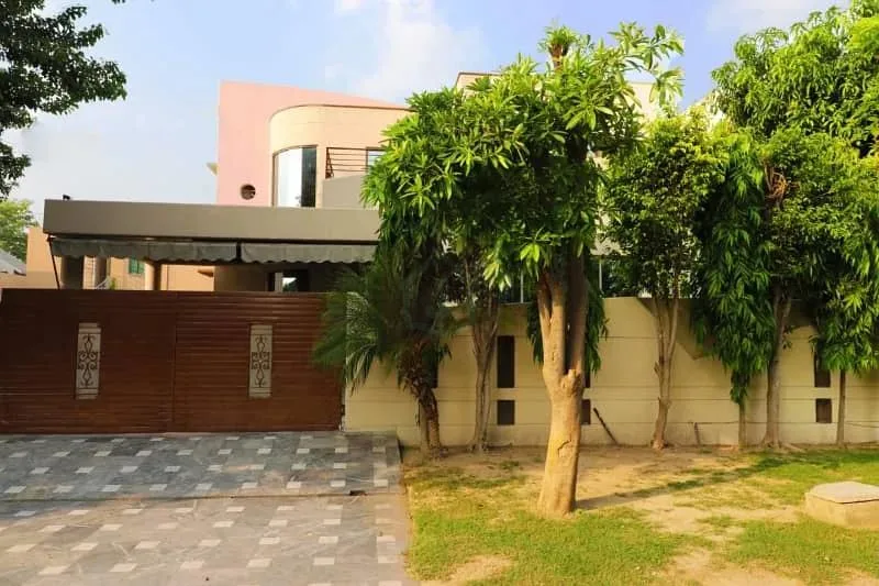 Slightly Used Modern Bungalow for Sale in DHA Lahore