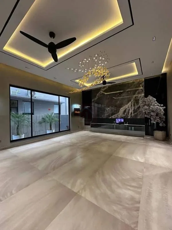 Elegant 1 Kanal Home Available in DHA Phase 2, Islamabad
