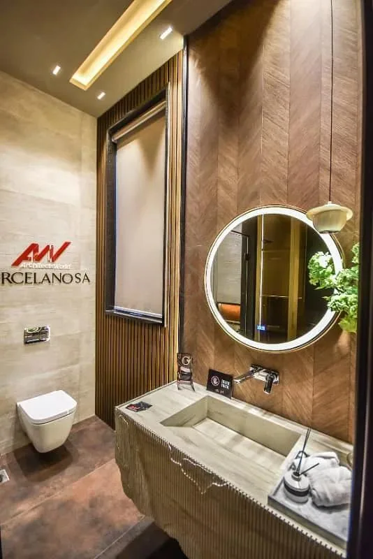 Modern Bungalow for Sale in DHA Phase 8 - Convenient Access to Lahore