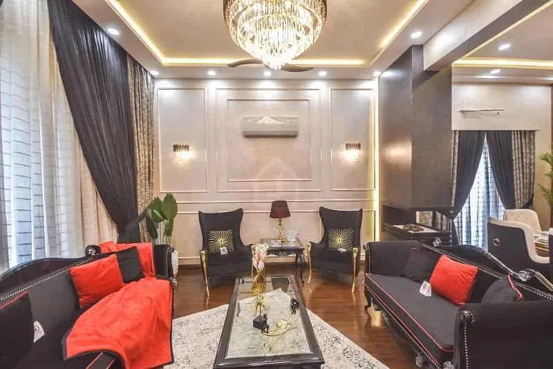 Spacious 1 Kanal Corner House with Full Basement Near Raya