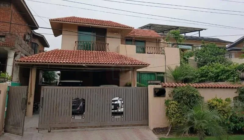 15 Marla Spanish Design Basement House for Sale in DHA Lahore