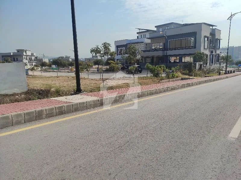 Corner Plot in Bahria Enclave Islamabad - 10 Marla with Extra Land
