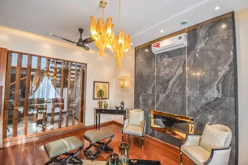 Modern One Kanal Bungalow for Sale in DHA Phase 4, Close to Park and School