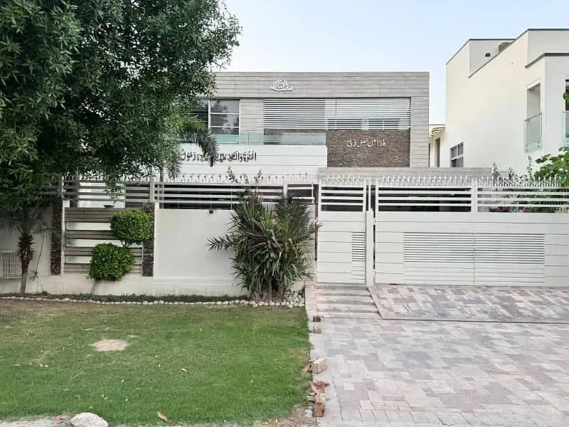 One Kanal Designer Bungalow for Sale in DHA Lahore Near Park and Market