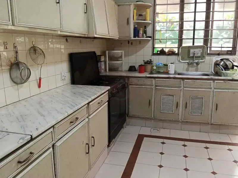 One Kanal Spanish Style Bungalow with 6 Bedrooms for Sale in DHA Lahore