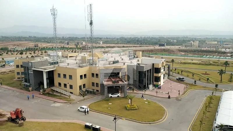 5 Marla Residential Plot Available in Sector H