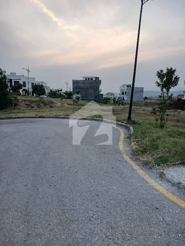 5 Marla Residential Plot Available in Sector N, Bahria Enclave