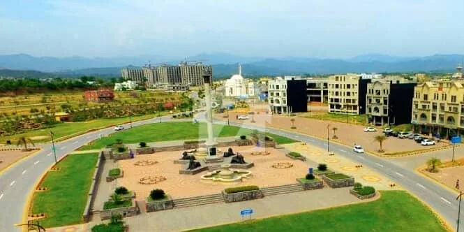 8 Marla Plot Available in Sector J Bahria Enclave