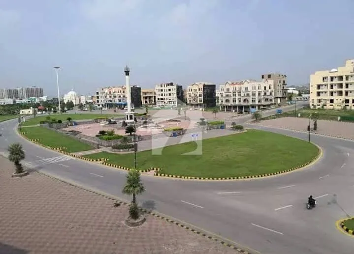 8 Marla Plot Available in Sector J Bahria Enclave
