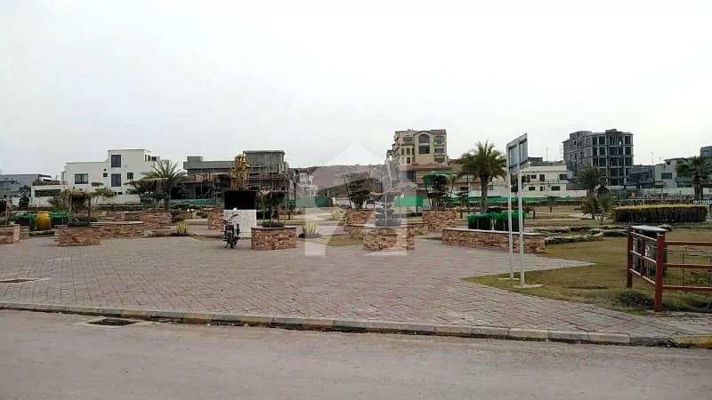 8 Marla Plot Available in Sector J Bahria Enclave