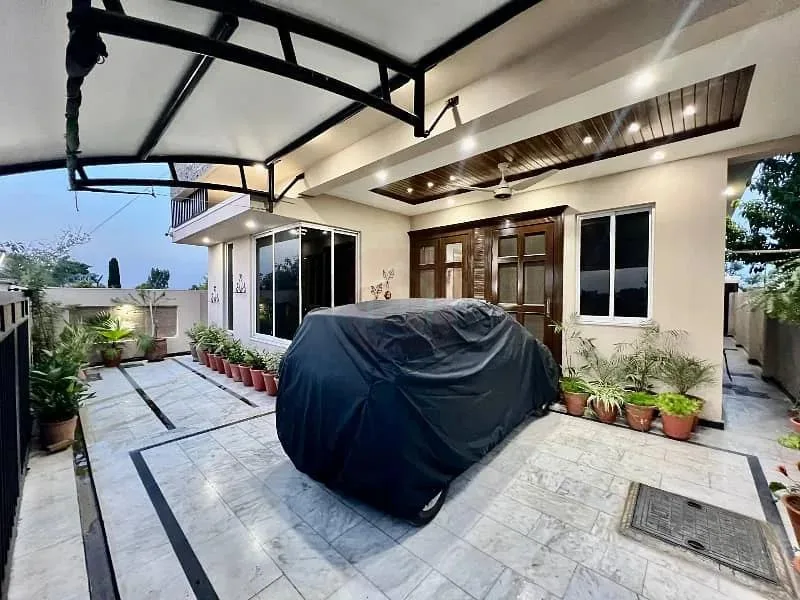 Solid Double Unit House for Sale in DHA Defence Phase 2