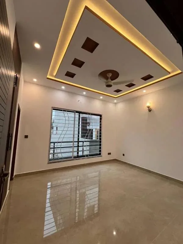 Stylish 5 Marla Home Available in Sector N, Bahria Enclave Islamabad - 3 Bedrooms