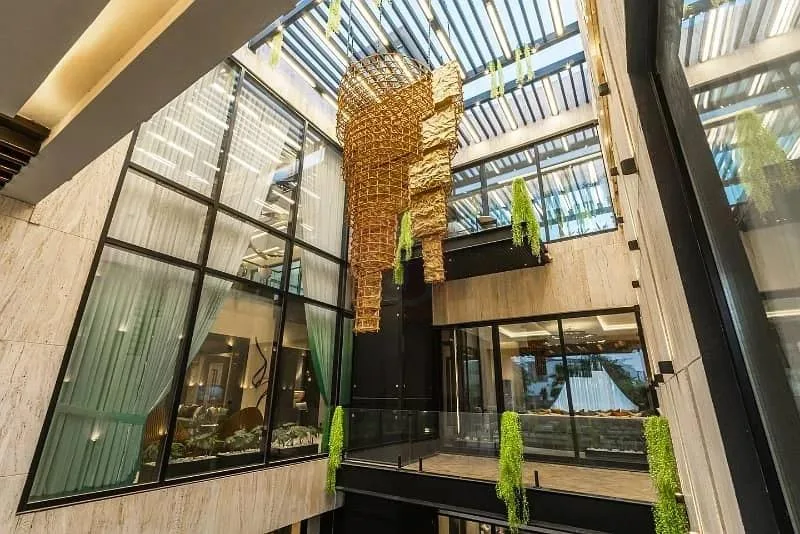 Stunning 2 Kanal Fully Furnished House for Sale