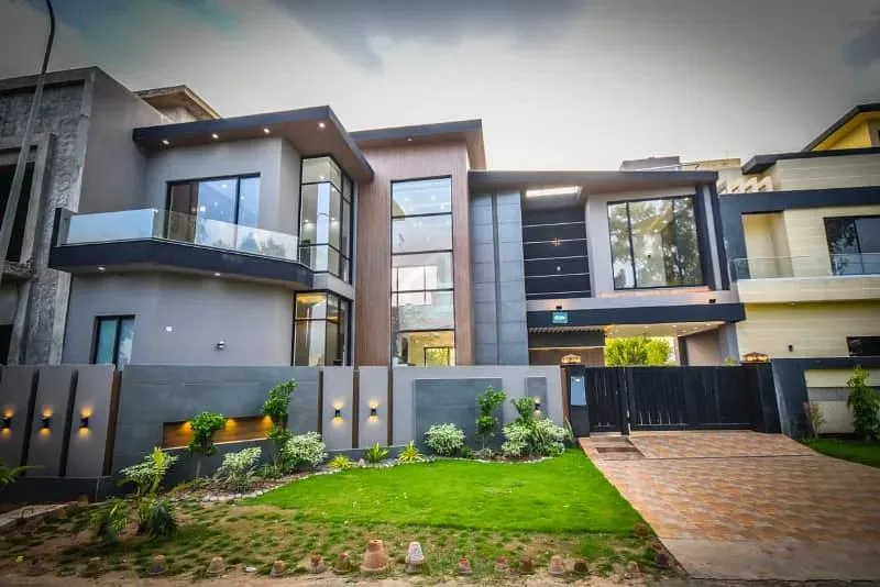 Stylish 7.5 Marla Home Available for Purchase in DHA Lahore