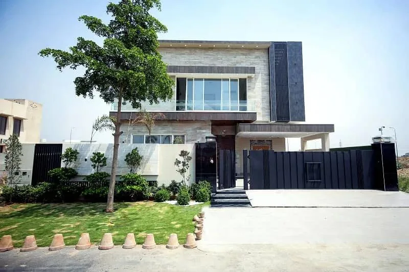 Luxury One Kanal Bungalow with Full Basement Home Theater for Sale