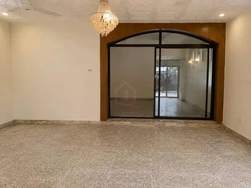 F-7/2 Islamabad Old House For Sale - 80X120