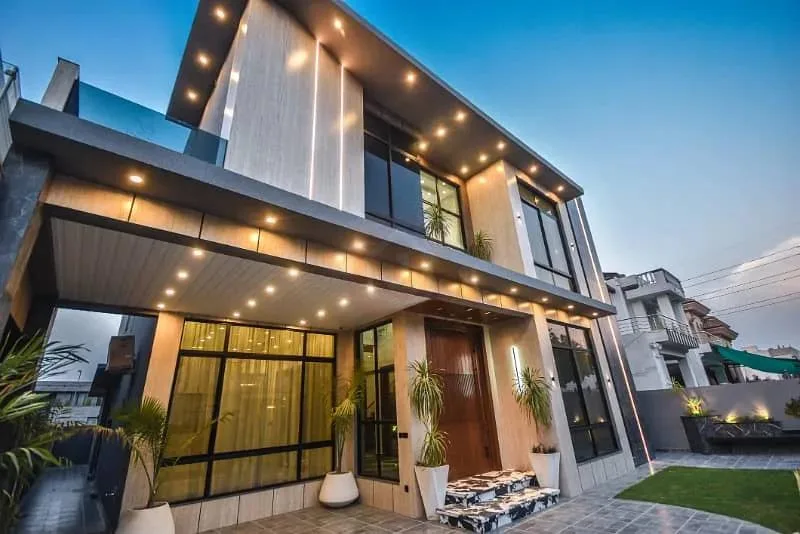 Stunning 1-Kanal Home Available in DHA Phase 6 Close to Commercial Area