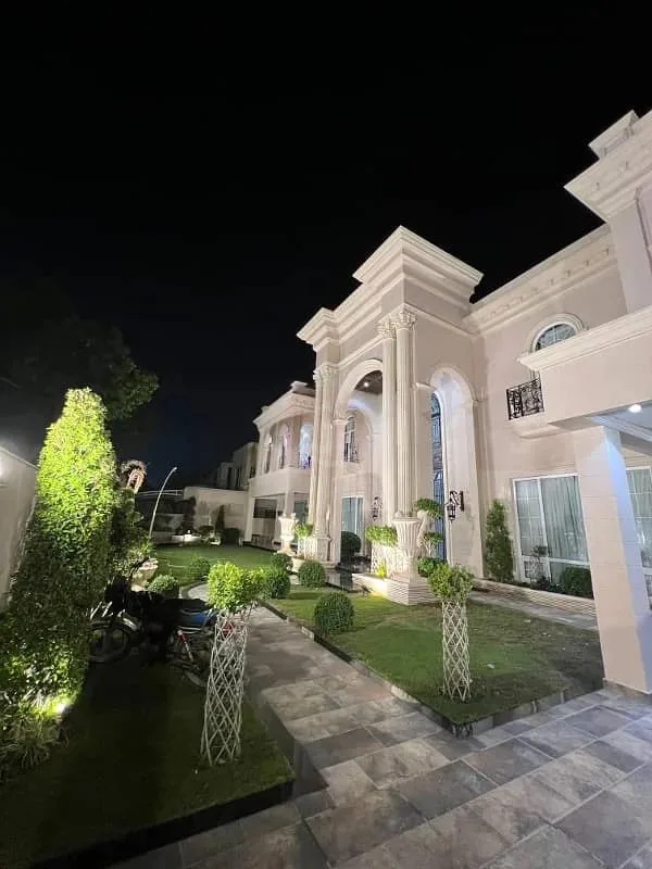 Ultra Spanish Royal Mansion for Sale in DHA Phase 5