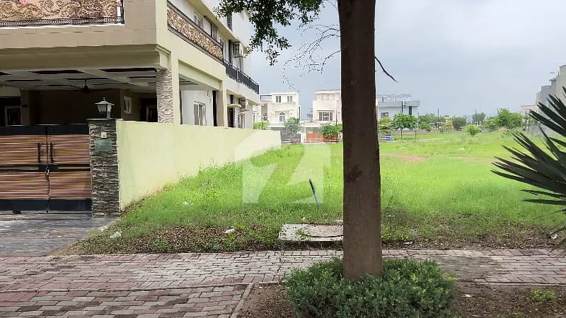 Prime 1 Kanal Plot for Sale in Bahria Enclave Islamabad, Sector B, Street 5