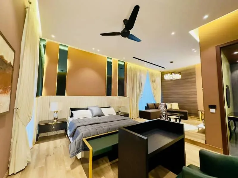 Stunning 1 Kanal Bungalow for Sale Near Dolmen Mall in DHA Phase 6