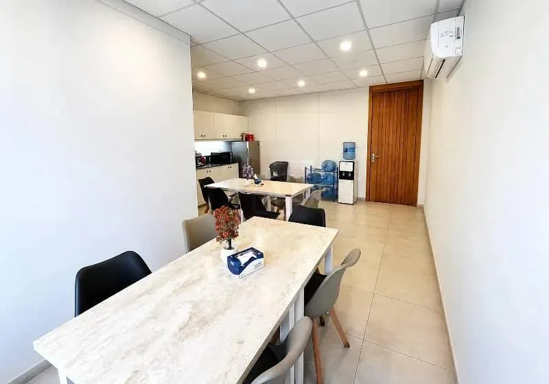 Furnished Office Space of 2750 SQFT in Blue Area