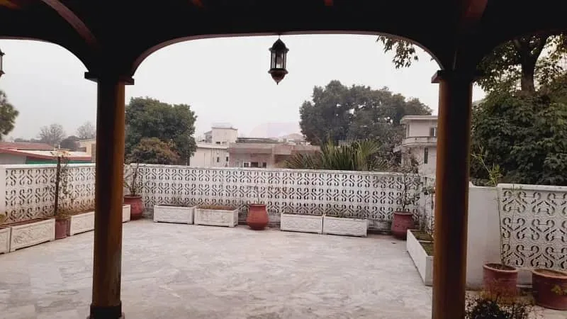 Spacious House Available in F-7 Islamabad - 666 Square Yards