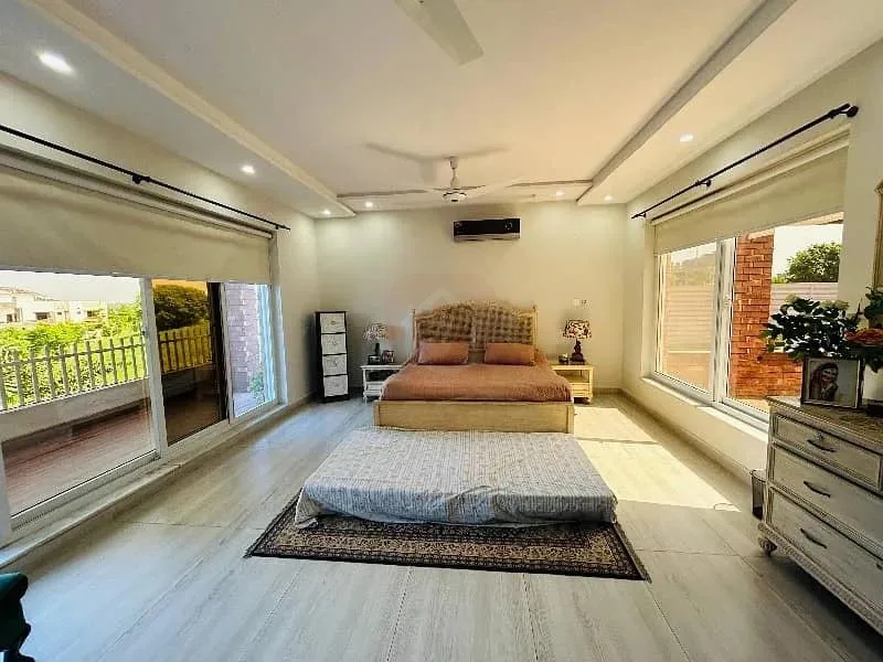 SPACIOUS AMERICAN STYLE HOME AVAILABLE FOR PURCHASE