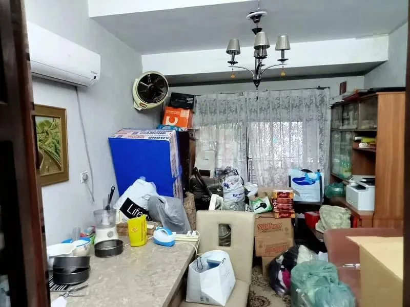 One Kanal Modern Bungalow for Sale in DHA Lahore Near Park and Market