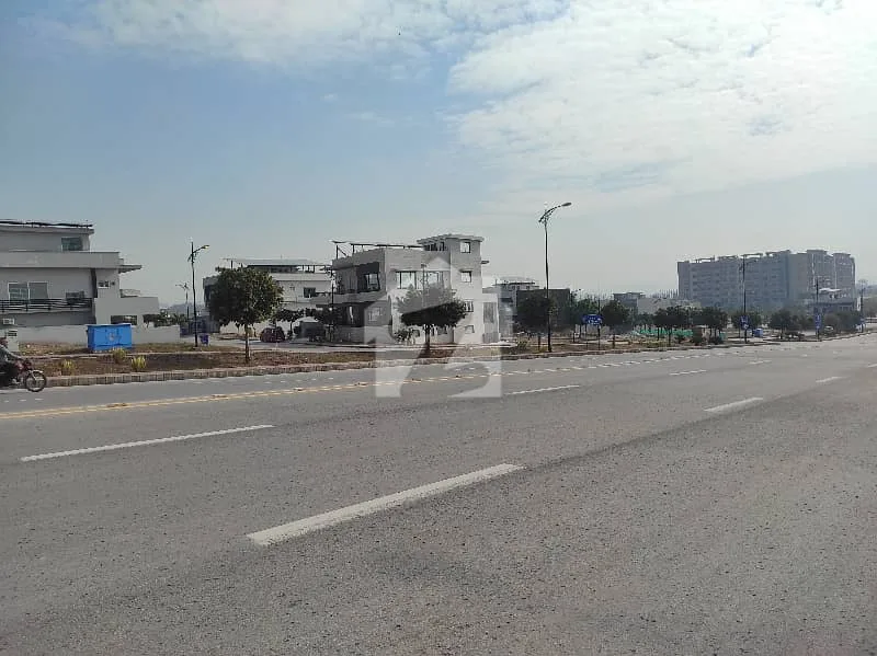 Prime 10 Marla Residential Plot Available in Sector J, Bahria Enclave