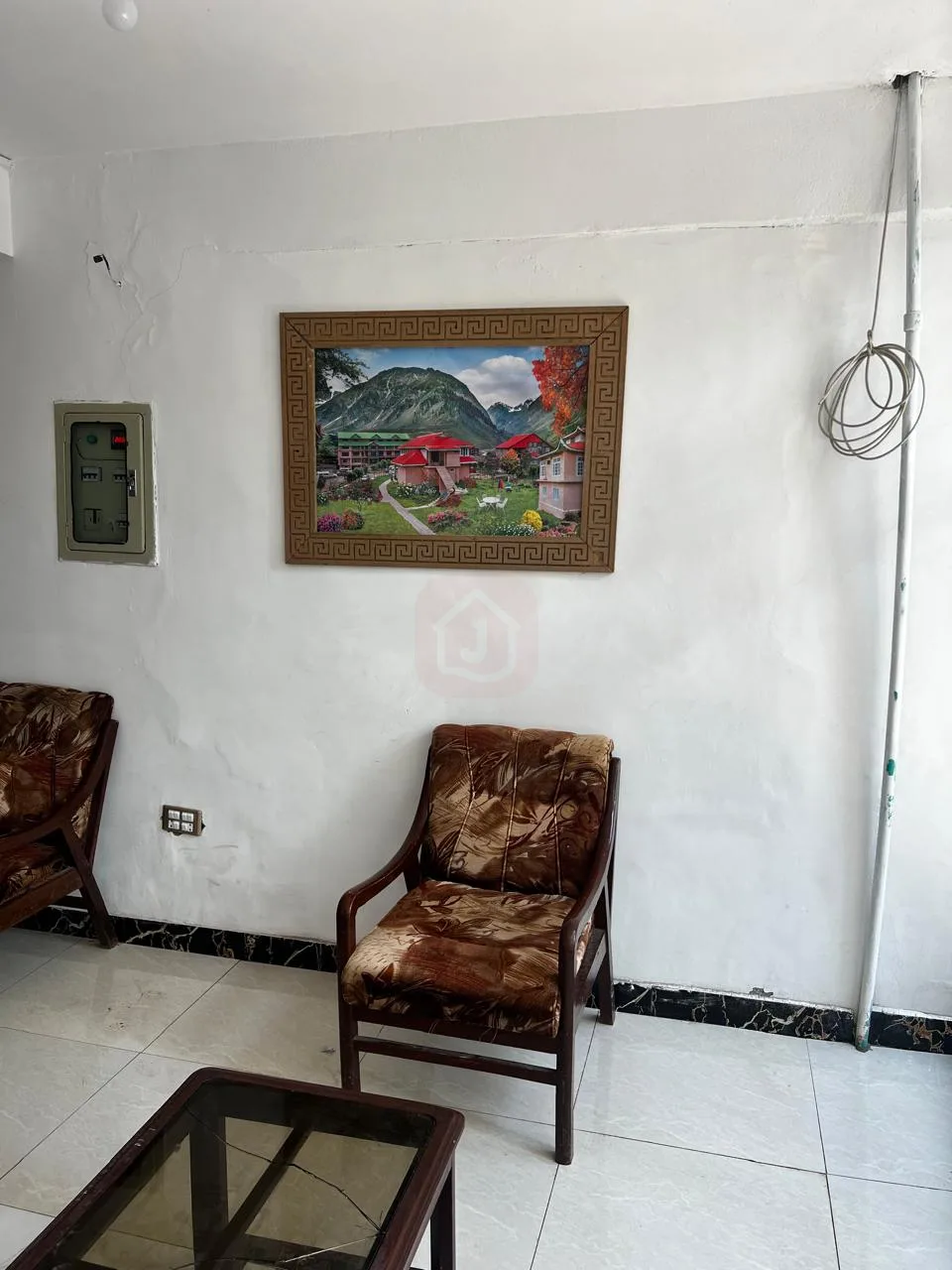 3 story 6 marla 16 rooms hotel on club road murree