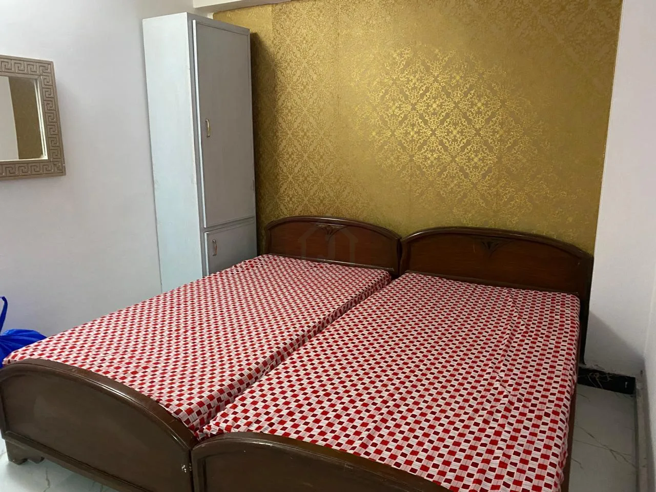 3 story 6 marla 16 rooms hotel on club road murree