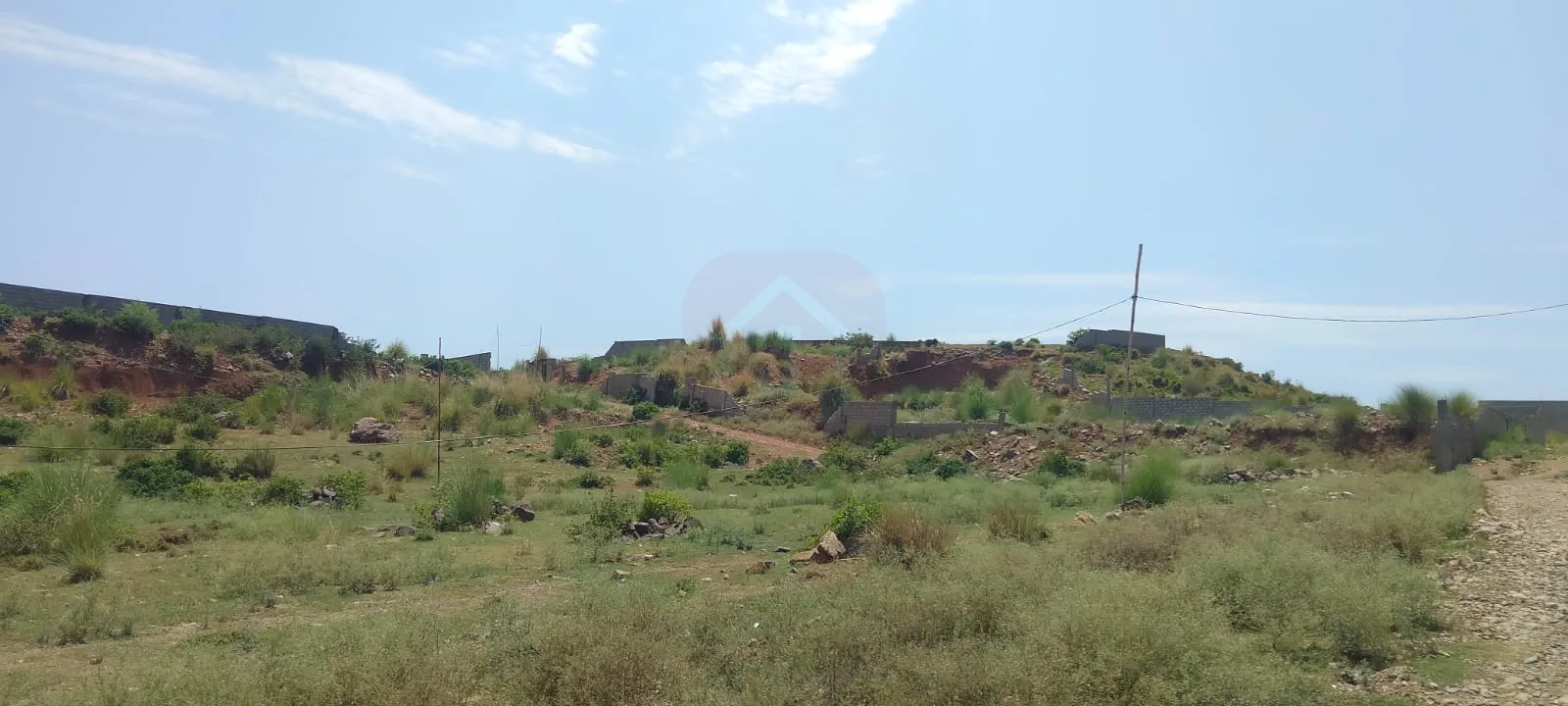 14 kanal mountain top . sector D13 k sath molhika