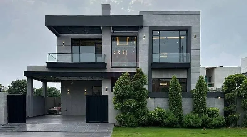 Stunning Newly Built Designer Mansion with 5 Spacious Bedrooms
