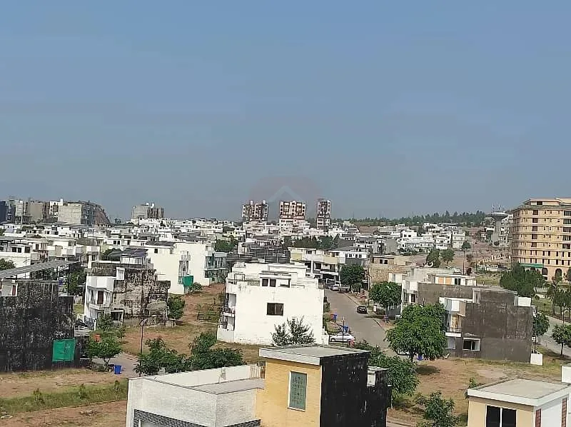 5 Marla Residential Plot Available in Sector H