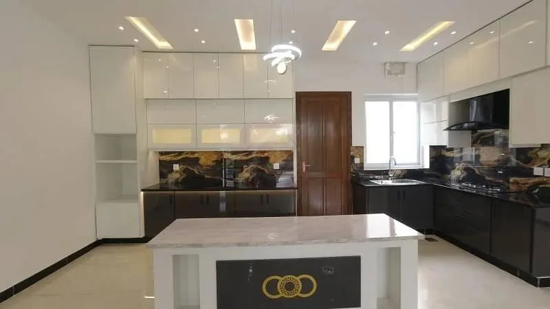 Prime Investment Opportunity in Top City 1