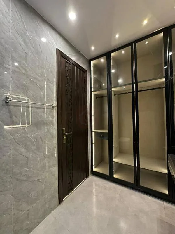 Elegant Mansion with 100 Feet Access in Prime Location Near Doll Men Mall