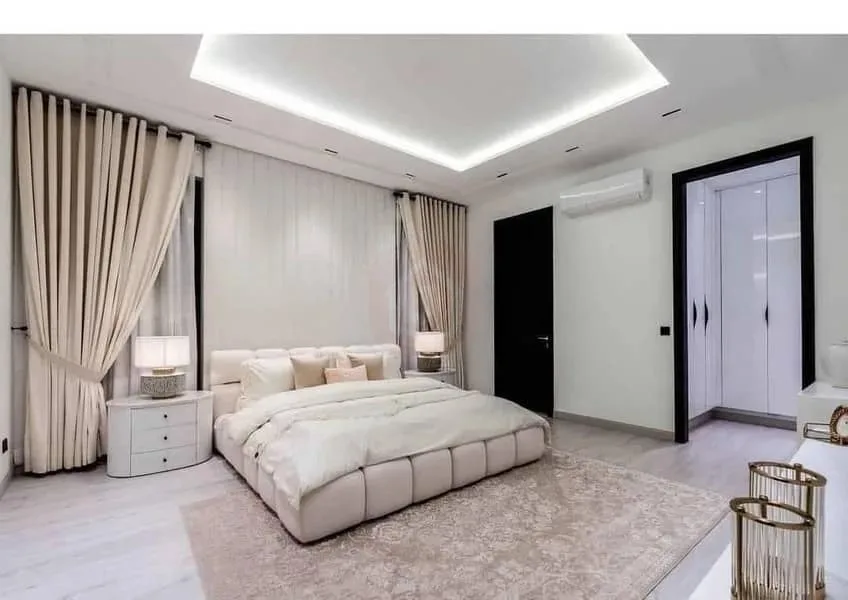 Elegant 1 Kanal Home Featuring Private Pool in DHA 2 Near McDonald's