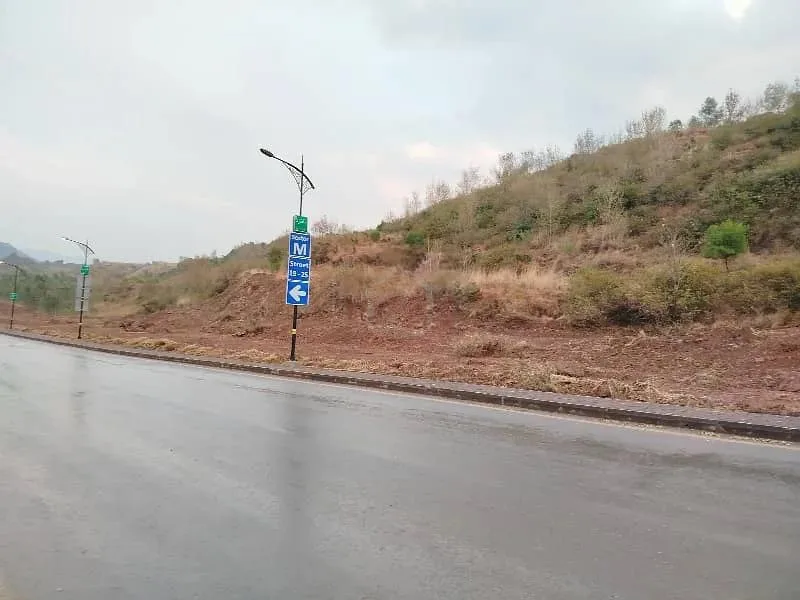 10 Marla Residential Plot Available in Bahria Enclave, Sector M, Islamabad