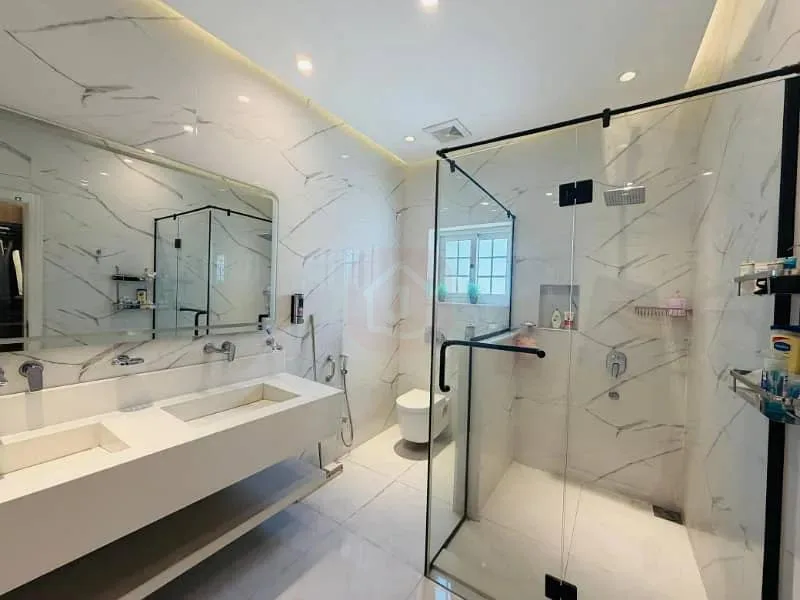 1 Kanal Luxury Villa for Sale in Top City 1 - Act Fast!
