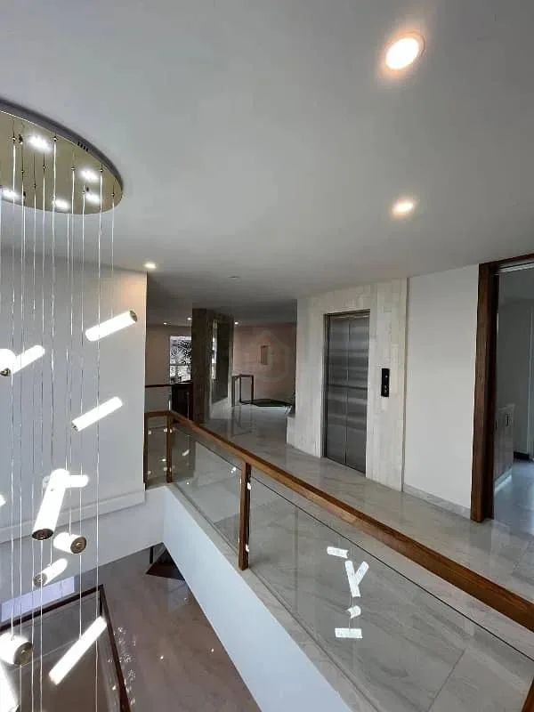 1 Kanal Stylish House Available for Sale in DHA Islamabad