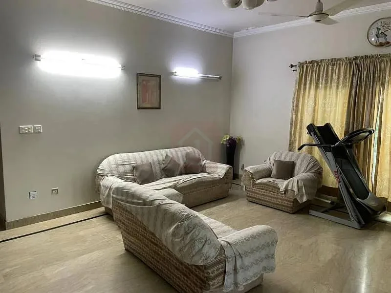 Modern 6-Bedroom Bungalow on One Kanal in DHA Lahore