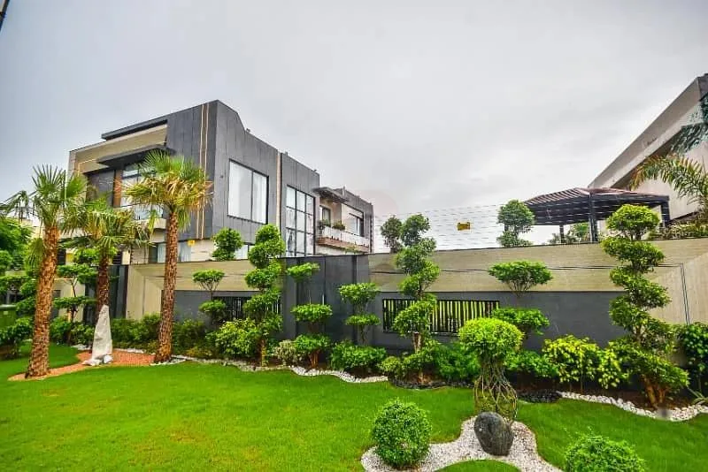 Modern 2 Kanal Bungalow for Sale Near RAYA in DHA Phase 6