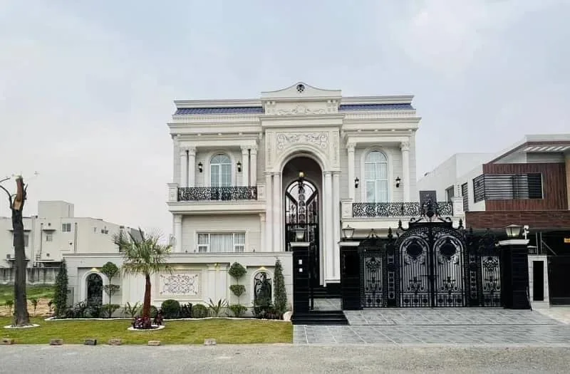 Stunning Semi-Furnished One Kanal Bungalow with Full Basement in DHA Lahore