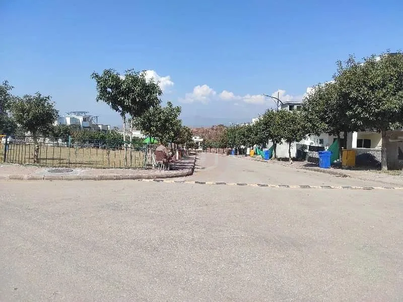 5 Marla Residential Plot Available in Sector N, Bahria Enclave
