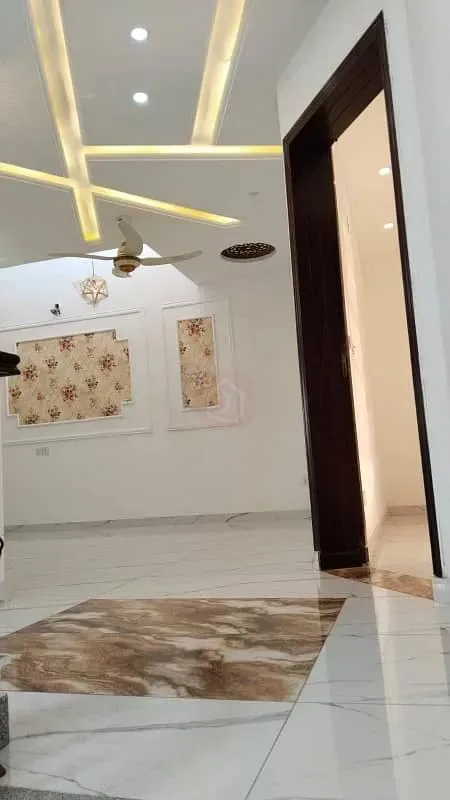 Stunning 10 Marla House Available for Sale in Bahria Enclave Sector C1