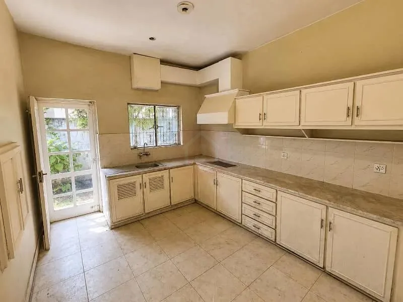 Corner House with Margalla Views Available for Sale