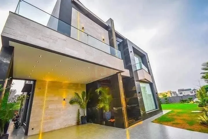 Stunning 40 Marla Designer Home Available