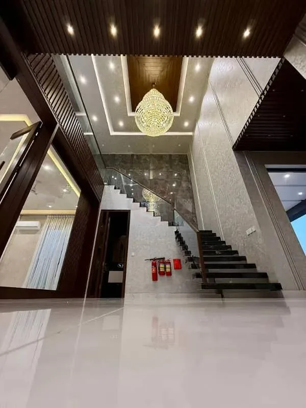 Stunning One Kanal Bungalow for Sale in DHA Lahore with Servant Quarters