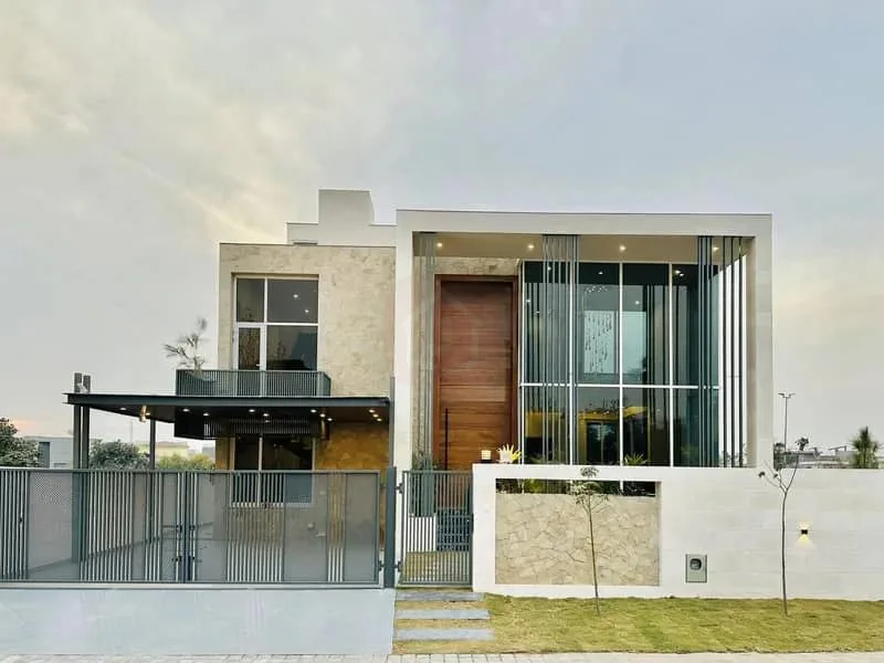One Kanal Luxurious House with Pool in DHA Phase 2